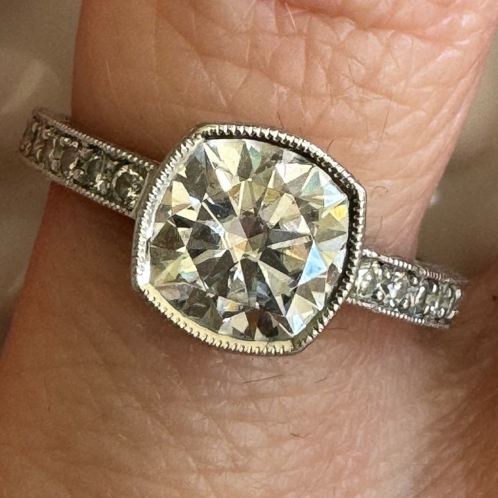 Platinum Milgrain Bezel Forever One 7mm Moissanite Engagement Ring Size 5.5